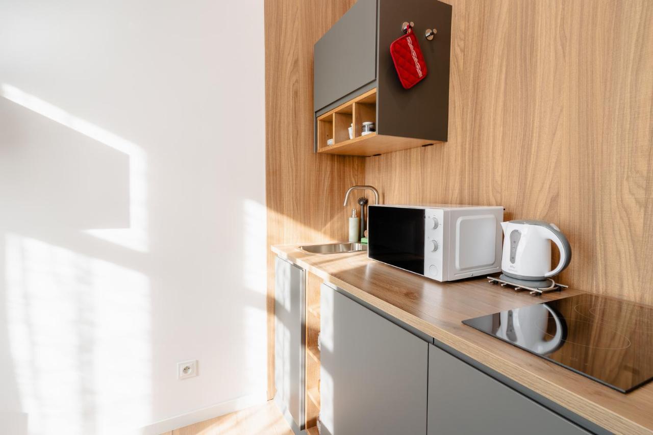 Elegant Very Berry Studios In Poznan Center By Noclegi Renters Luaran gambar